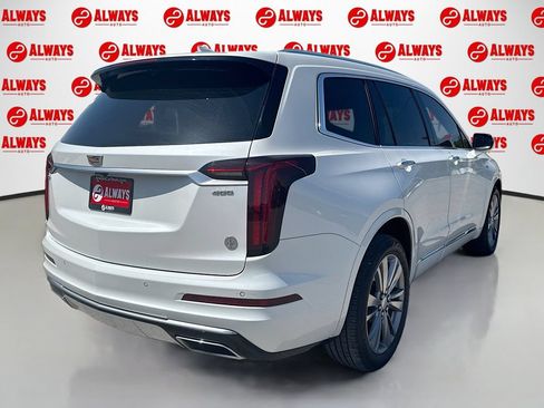 Used 2023 Cadillac XT6 Premium Luxury FWD image 5