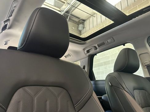 New 2026 Nissan Pathfinder Platinum AWD/4WD image 18