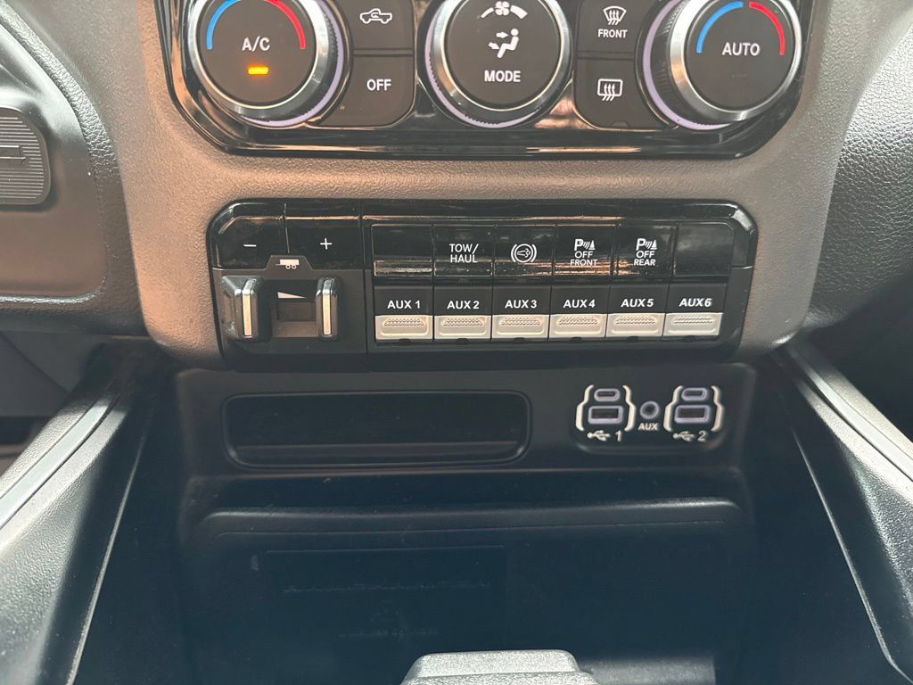 Used 2020 RAM 3500 Laramie AWD/4WD image 35