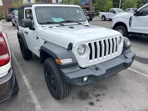 Used 2022 Jeep Wrangler Sport AWD/4WD image 3