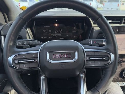 Used 2025 GMC Terrain Elevation image 33