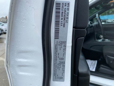 Used 2021 Jeep Grand Cherokee Laredo image 34