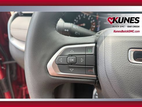 Used 2025 Jeep Compass Limited AWD/4WD image 17