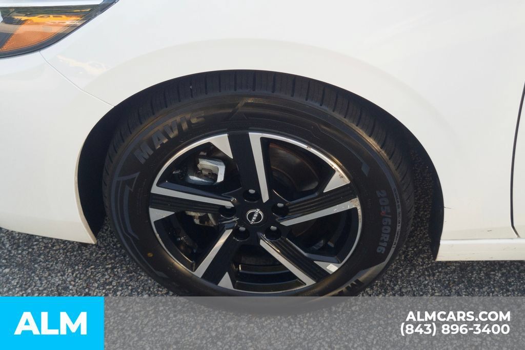 Used 2024 Nissan Sentra SV FWD image 12