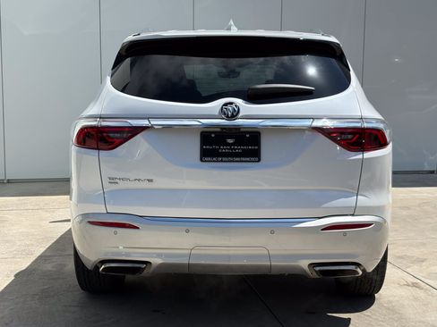 Used 2024 Buick Enclave Essence w/ Experience Buick Package AWD/4WD image 8