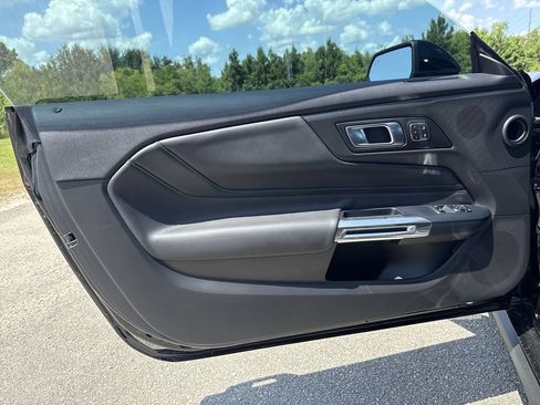 Used 2025 Ford Mustang GT Premium RWD image 10