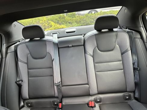 Certified 2024 Volvo S60 B5 Plus AWD/4WD image 38