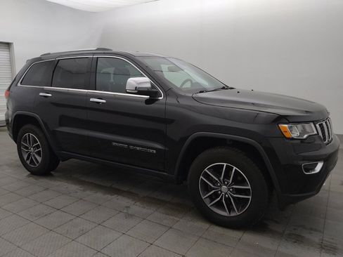 Used 2018 Jeep Grand Cherokee Limited AWD/4WD image 11