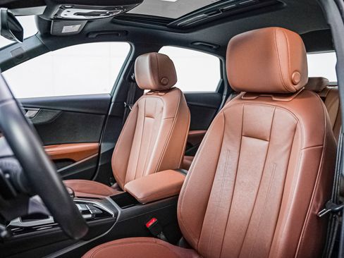 Used 2022 Audi A4 2.0T Premium Plus w/ Premium Plus Package image 11