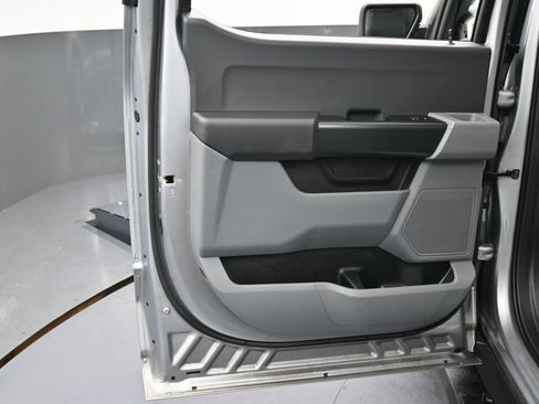 Used 2023 Ford F150 Lightning Pro image 38