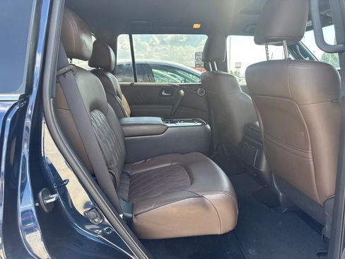 Used 2024 Nissan Armada Platinum w/ Captain's Chairs Package AWD/4WD image 5