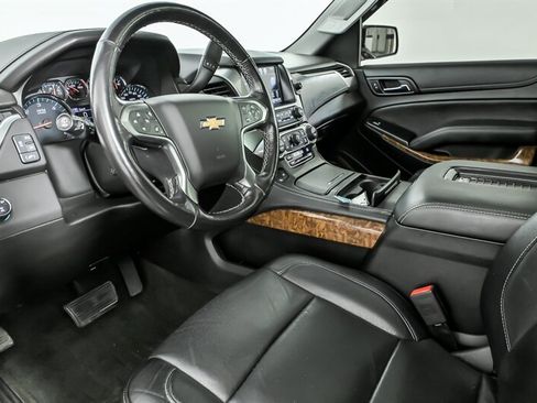 Used 2018 Chevrolet Suburban Premier AWD/4WD image 14