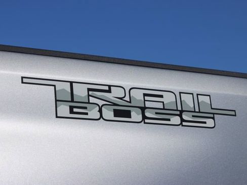 Used 2024 Chevrolet Silverado 2500 LT AWD/4WD image 19