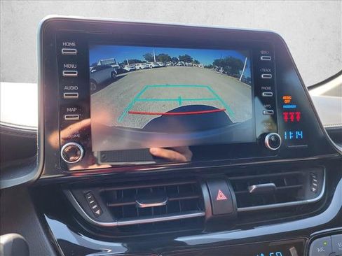 Used 2019 Toyota C-HR LE FWD image 20