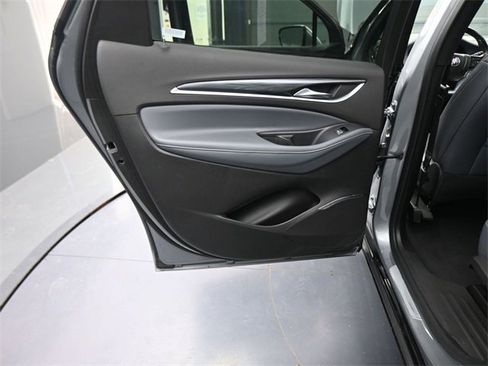 Used 2024 Buick Enclave Premium image 15