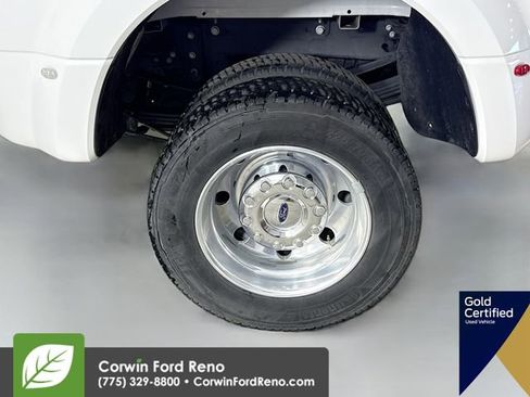 Used 2022 Ford F450 Platinum w/ FX4 Off-Road Package image 35