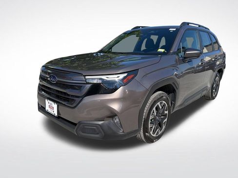 Certified 2025 Subaru Forester Premium AWD/4WD image 9