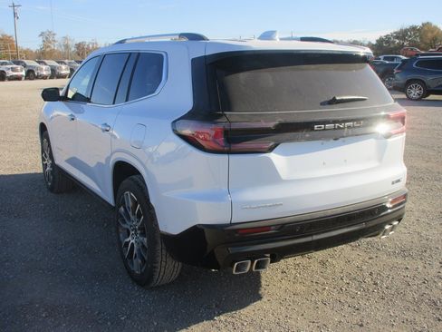 New 2026 GMC Acadia Denali Ultimate image 8