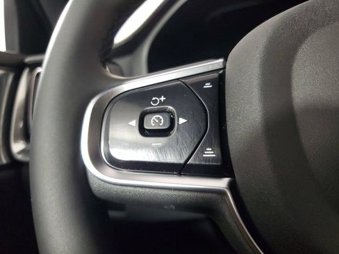 Used 2025 Volvo V60 B5 Cross Country Ultra w/ Protection Package Premier AWD/4WD image 22