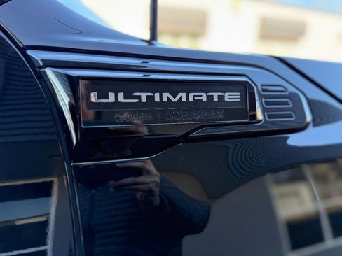 Used 2024 GMC Sierra 2500 Denali Ultimate w/ Max Trailering Package image 7