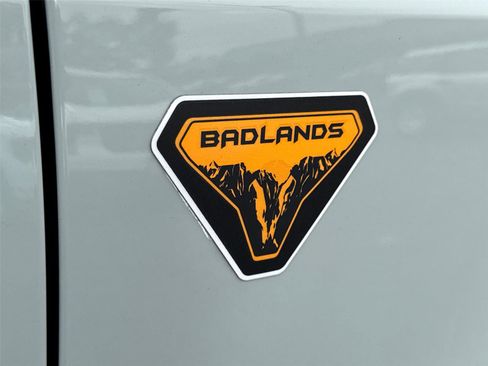 Certified 2023 Ford Bronco Badlands AWD/4WD image 8
