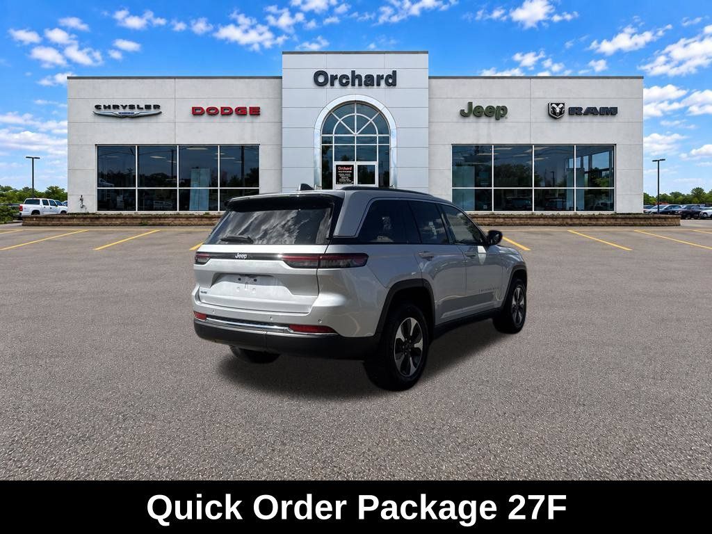 Used 2024 Jeep Grand Cherokee Limited 4xe AWD/4WD image 4