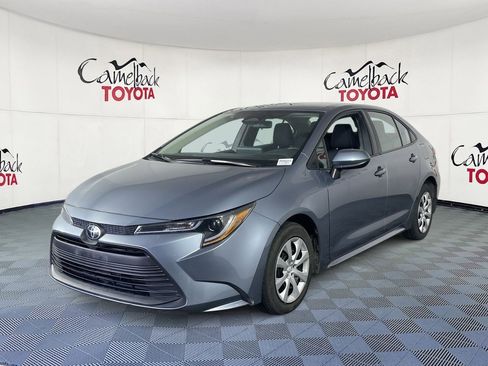 Used 2024 Toyota Corolla LE image 4
