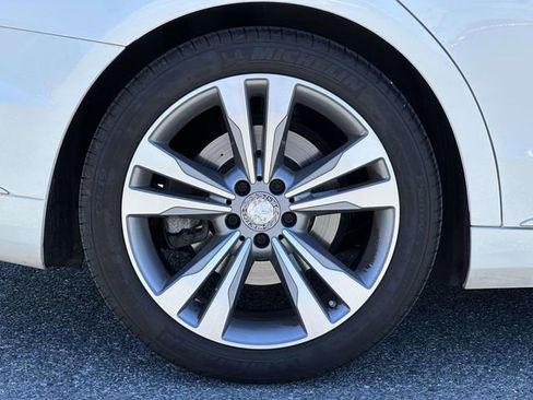 Used 2017 Mercedes-Benz S 550 4MATIC Sedan image 7