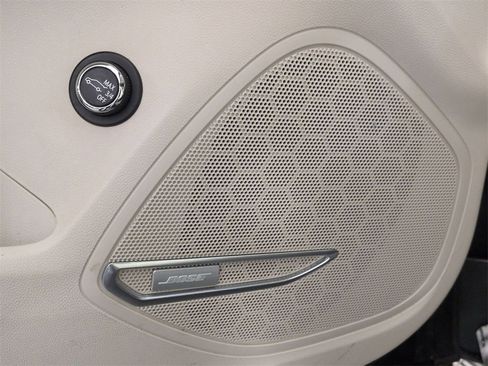 Certified 2021 Buick Envision Avenir w/ Technology Package II image 24