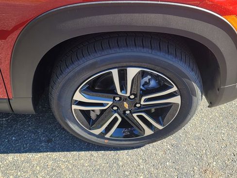 New 2026 Chevrolet TrailBlazer LT w/ LT Cold Weather Package FWD image 15