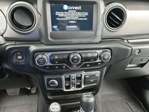 Used 2023 Jeep Wrangler Unlimited AWD/4WD image 20