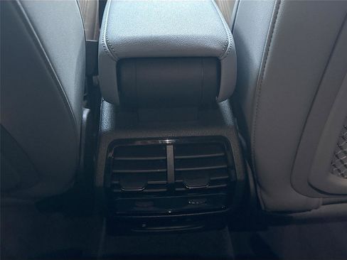 Certified 2024 Audi Q3 2.0T Premium Plus AWD/4WD image 27