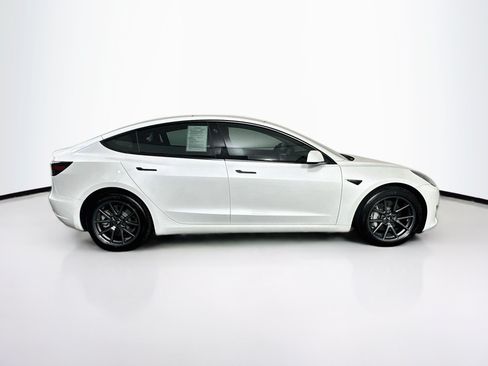 Used 2022 Tesla Model 3 Long Range AWD/4WD image 10