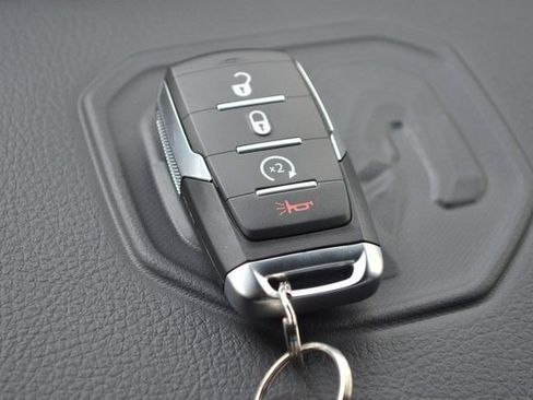 New 2026 RAM 1500 Laramie AWD/4WD image 22