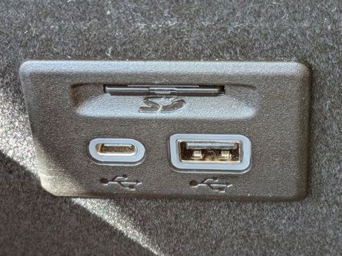 Used 2023 Cadillac XT5 Premium Luxury w/ Technology Package image 23