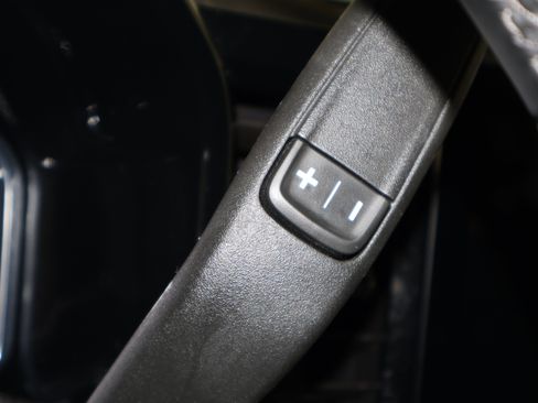 Used 2025 Chevrolet Silverado 1500 LT image 25