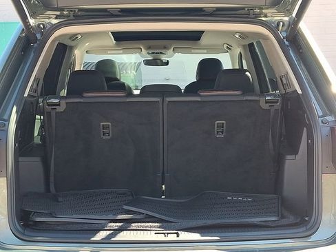 Certified 2025 Volkswagen Atlas Peak Edition SE image 30