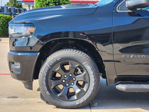 New 2026 RAM 1500 Express AWD/4WD image 9