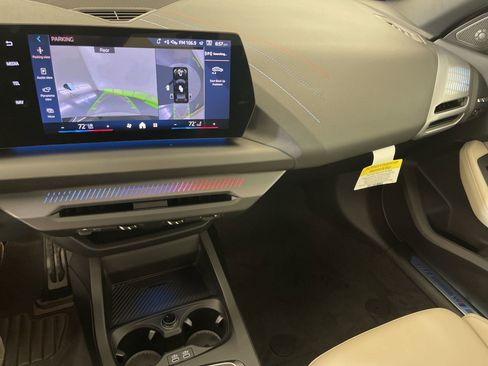 Used 2025 BMW 228i xDrive w/ Premium Package image 28