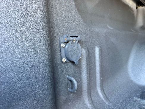 Used 2017 GMC Sierra 3500 Denali w/ Duramax Plus Package image 32