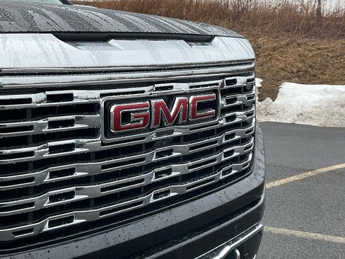 Used 2023 GMC Sierra 1500 Denali w/ Denali Reserve Package image 28