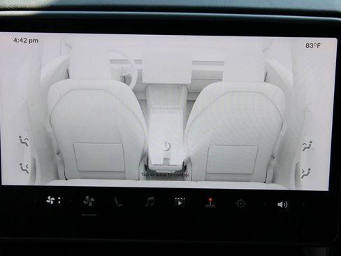 Used 2024 Tesla Model 3 Long Range AWD/4WD image 29