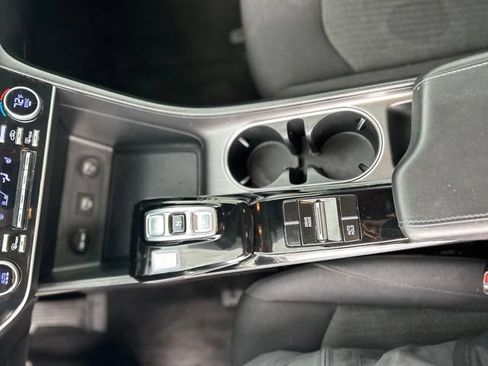 Used 2023 Hyundai Sonata SEL FWD image 25