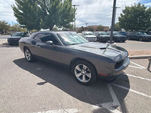 Used 2018 Dodge Challenger SXT RWD image 3