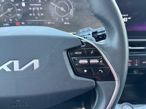 Used 2024 Kia Niro Wind FWD image 23