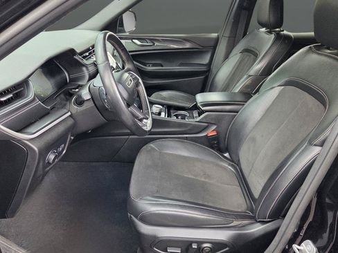 Used 2022 Jeep Grand Cherokee L Laredo AWD/4WD image 9