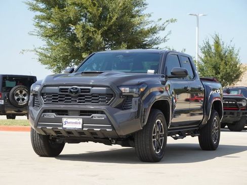 Used 2026 Toyota Tacoma TRD Sport AWD/4WD image 3