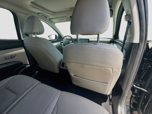 Used 2025 Hyundai Tucson SEL FWD image 30