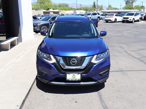 Used 2020 Nissan Rogue SV image 15
