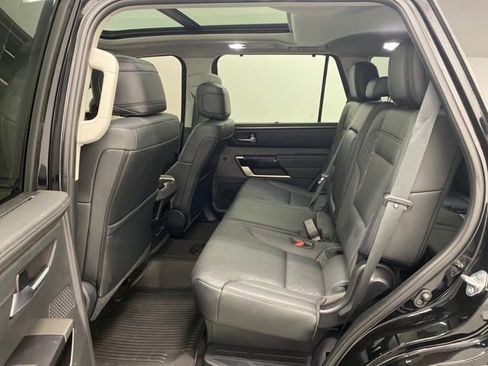 Used 2024 Toyota Sequoia Limited image 27